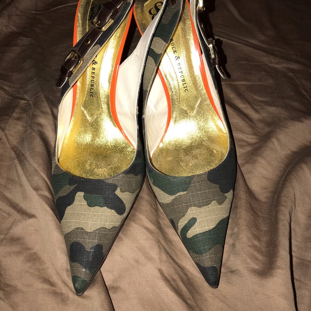 Rock & Republic Camo Sling Back Pumps